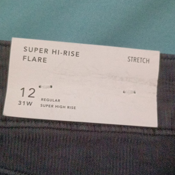 American Eagle Super High Rise Flare Corduroy Pants *New - Picture 9 of 14